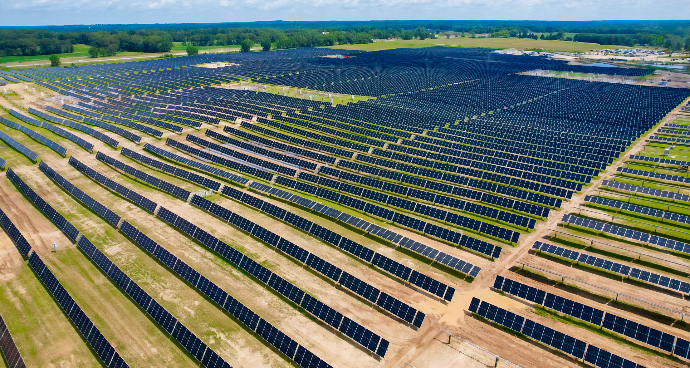 Brandt-Woods-Solar-2-Courtesy-of-AES Brandt Woods Solar Panels